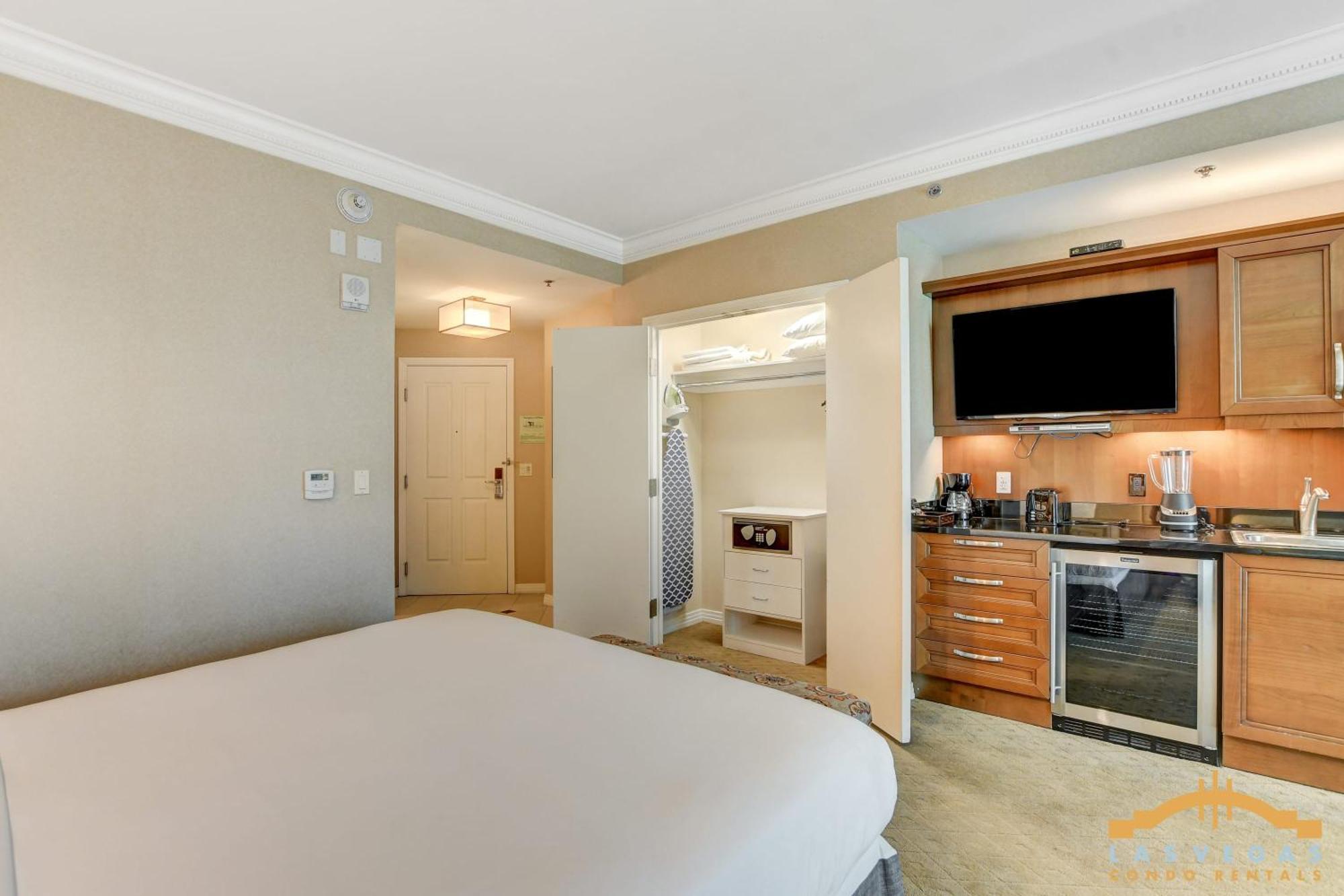 Mgm Signature-06-711 Strip View Jacuzzi Studio Las Vegas Buitenkant foto